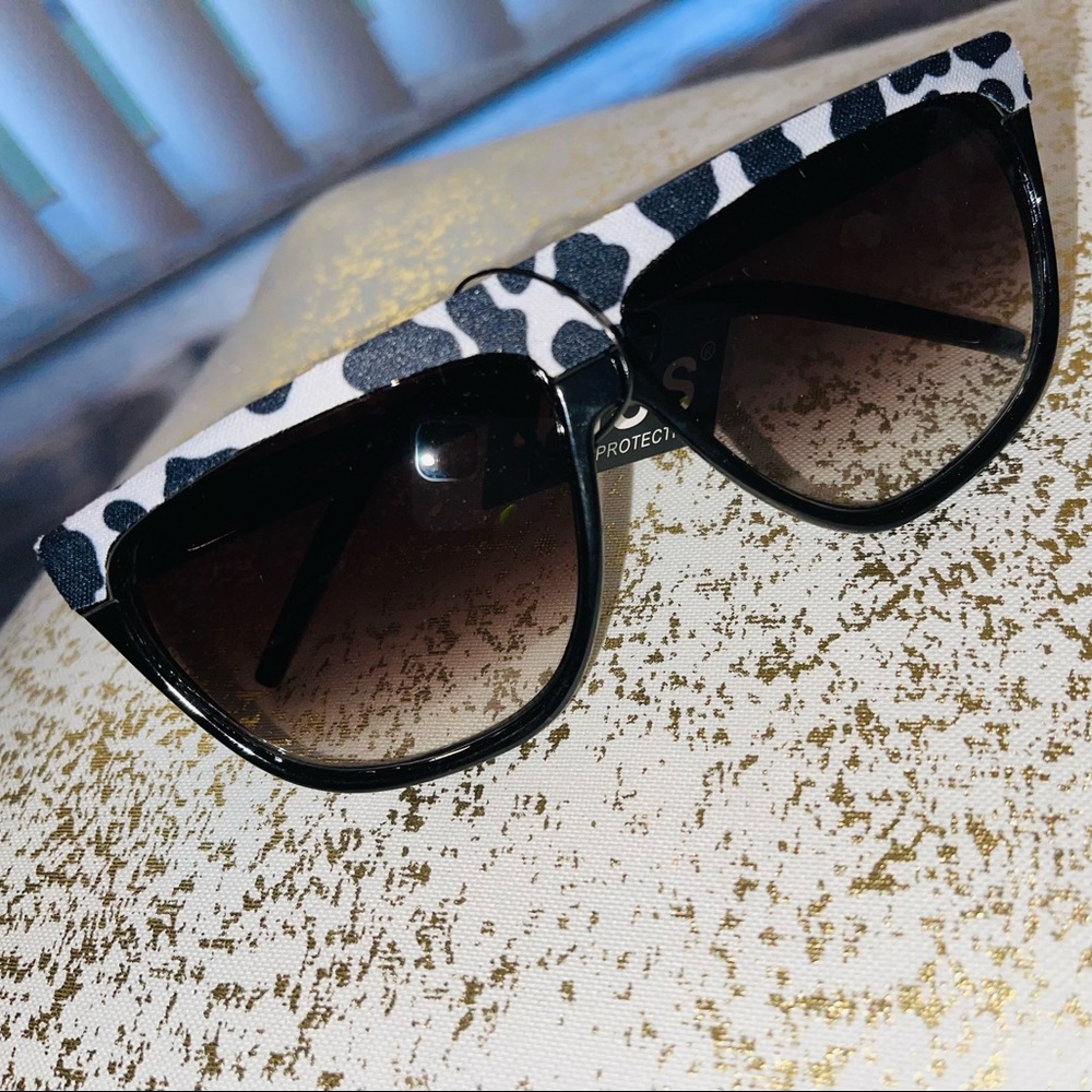 - NWT💫KISS 100% UV Protection Cow Print Sunglasses